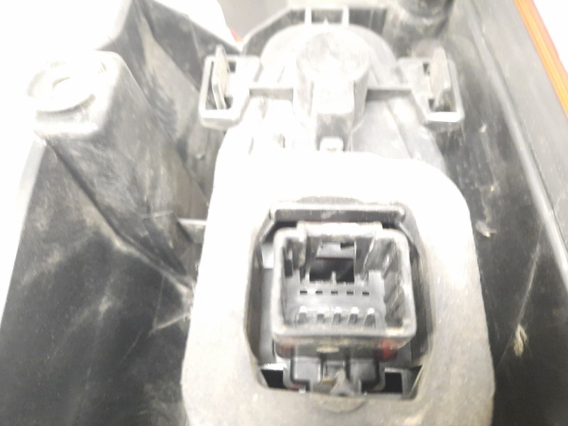 Recambio de piloto trasero izquierdo para renault kangoo / grand kangoo ii (kw0/1_) 1.5 dci 70 (kw0v, kw0a) referencia OEM IAM 8