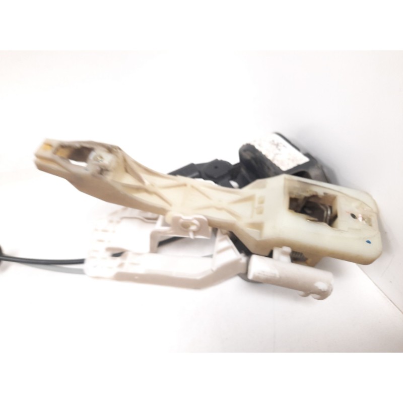 Recambio de cerradura puerta trasera derecha para kia carens iii monospace (un) 2.0 crdi 140 referencia OEM IAM   