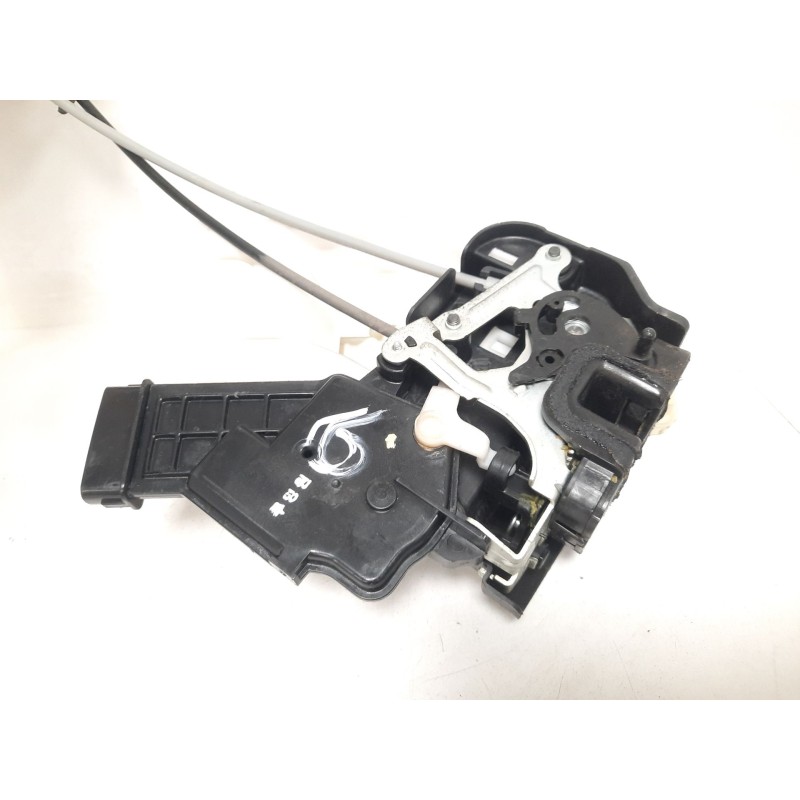Recambio de cerradura puerta trasera derecha para kia carens iii monospace (un) 2.0 crdi 140 referencia OEM IAM   