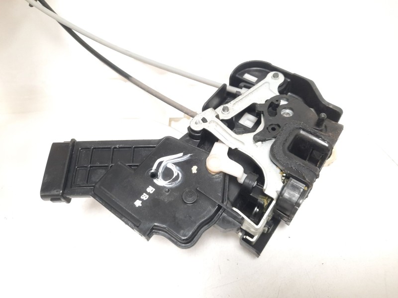 Recambio de cerradura puerta trasera derecha para kia carens iii monospace (un) 2.0 crdi 140 referencia OEM IAM   