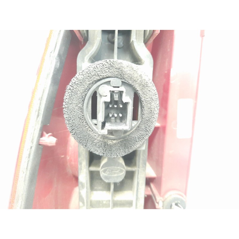 Recambio de piloto trasero derecho para ford focus turnier (cak) 1.8 tddi turbodiesel cat referencia OEM IAM  31818 