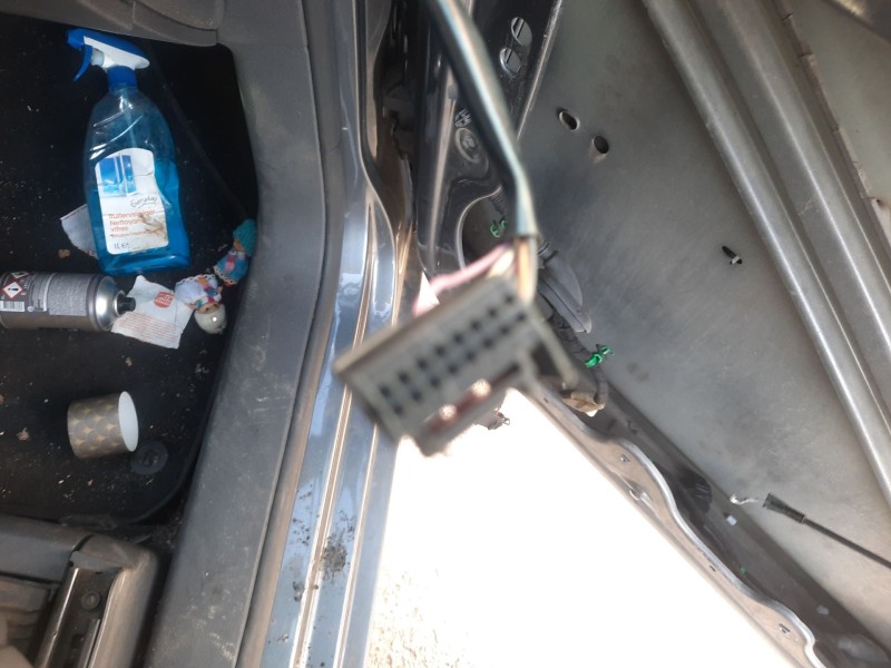 Recambio de retrovisor derecho para volkswagen touran (1t1, 1t2) 1.9 tdi referencia OEM IAM   