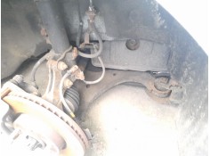Recambio de brazo suspension inferior delantero derecho para kia carens iii monospace (un) 2.0 crdi 140 referencia OEM IAM   