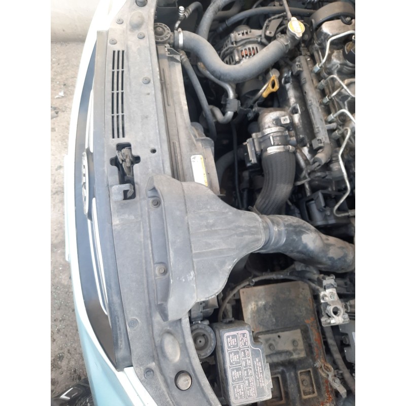 Recambio de condensador / radiador aire acondicionado para kia carens iii monospace (un) 2.0 crdi 140 referencia OEM IAM   