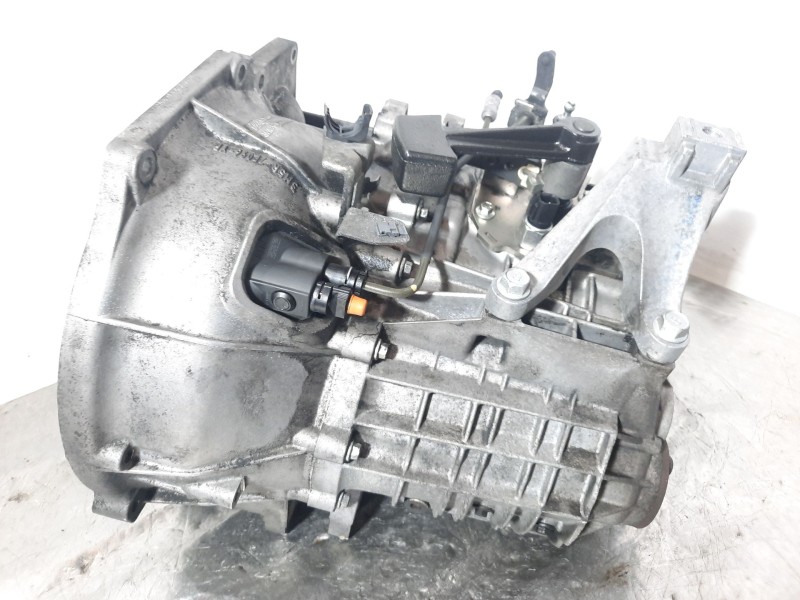 Recambio de caja cambios para mazda 3 sedán (bk) 1.6 di turbo (bk12y) referencia OEM IAM 6M5R 6M5R7002YC 