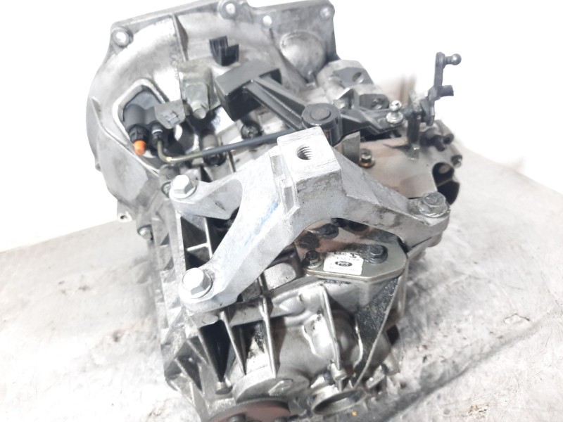 Recambio de caja cambios para mazda 3 sedán (bk) 1.6 di turbo (bk12y) referencia OEM IAM 6M5R 6M5R7002YC 