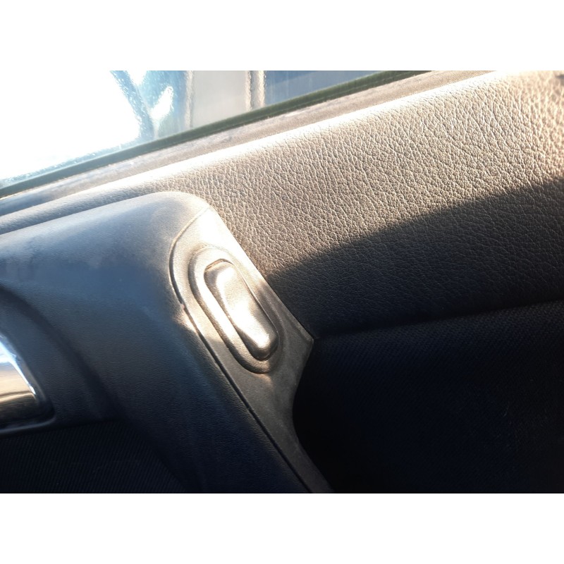 Recambio de mando elevalunas trasero derecho para opel astra g coupé (t98) 2.2 16v (f07) referencia OEM IAM   