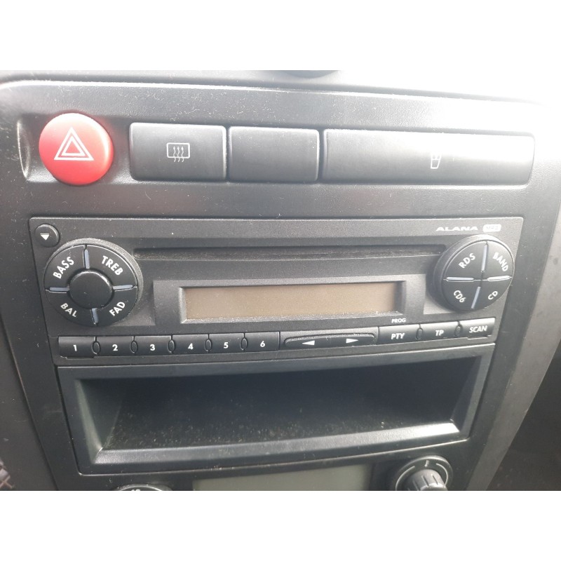 Recambio de sistema audio / radio cd para seat ibiza iii (6l1) 1.9 tdi referencia OEM IAM   