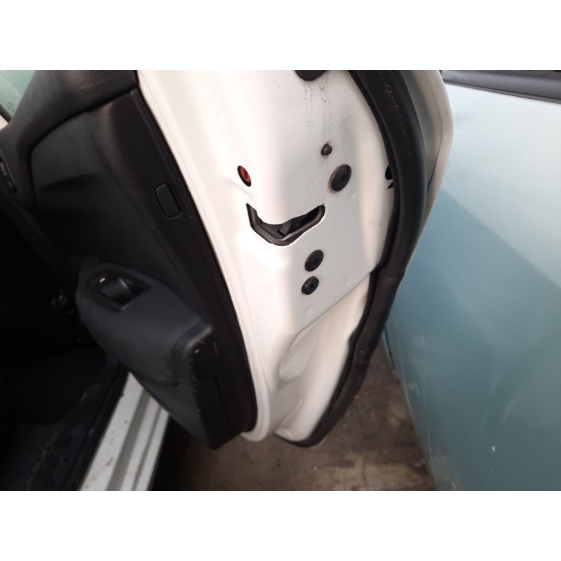 Recambio de cerradura puerta trasera derecha para citroën c4 ii (nc_) 1.6 bluehdi 115 referencia OEM IAM   