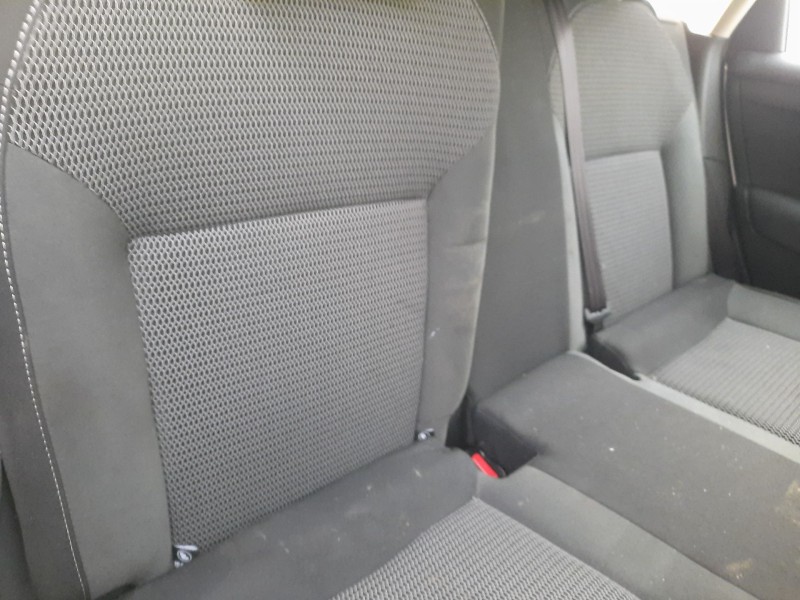 Recambio de asientos traseros para citroën c4 ii (nc_) 1.6 bluehdi 115 referencia OEM IAM   