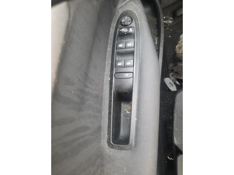 Recambio de mando elevalunas delantero izquierdo para citroën c4 ii (nc_) 1.6 bluehdi 115 referencia OEM IAM   