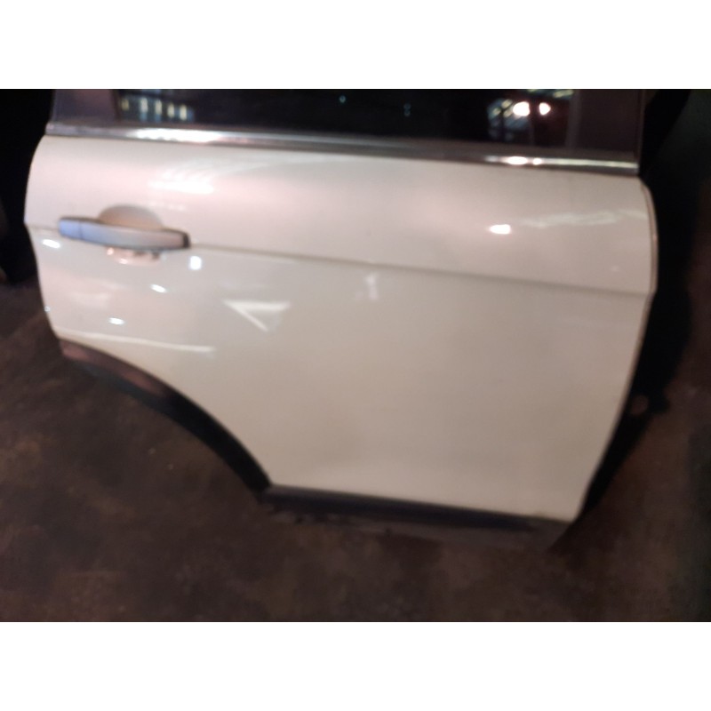 Recambio de puerta trasera derecha para chevrolet captiva 2.2 vcdi ltz referencia OEM IAM   