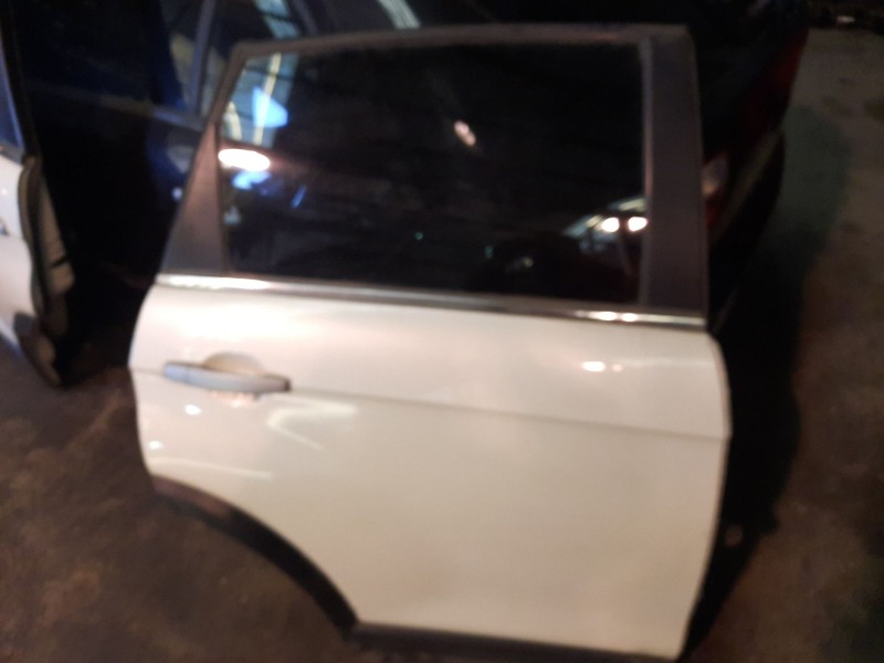Recambio de puerta trasera derecha para chevrolet captiva 2.2 vcdi ltz referencia OEM IAM   