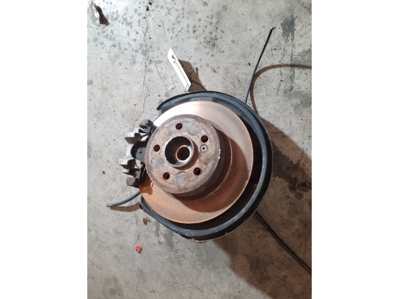 Recambio de mangueta trasera izquierda para mercedes-benz clase c (w204) berlina 2.1 cdi cat referencia OEM IAM   