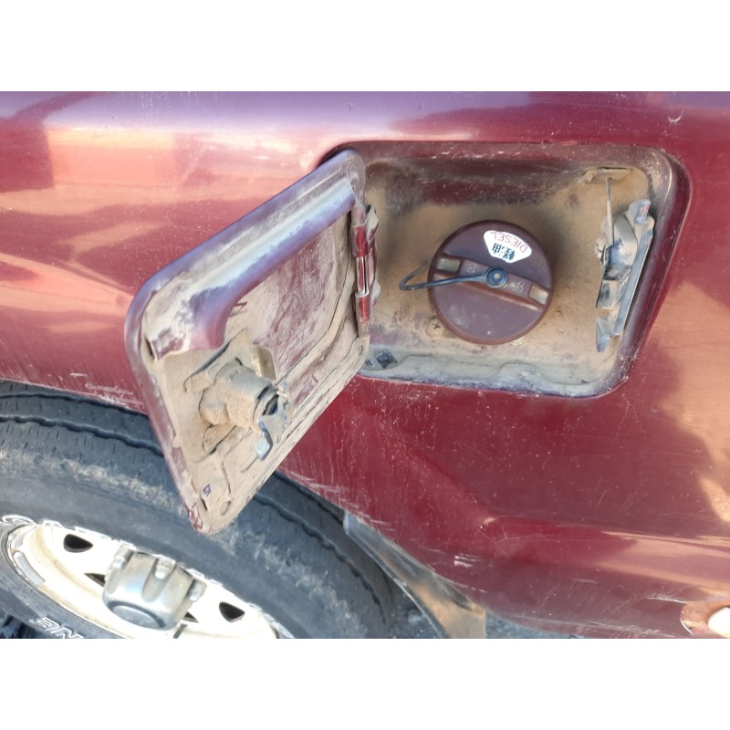 Recambio de tapa exterior combustible para mitsubishi montero classic (v2_w, v6_w, v7_w) 2.5 td (v24w) referencia OEM IAM   