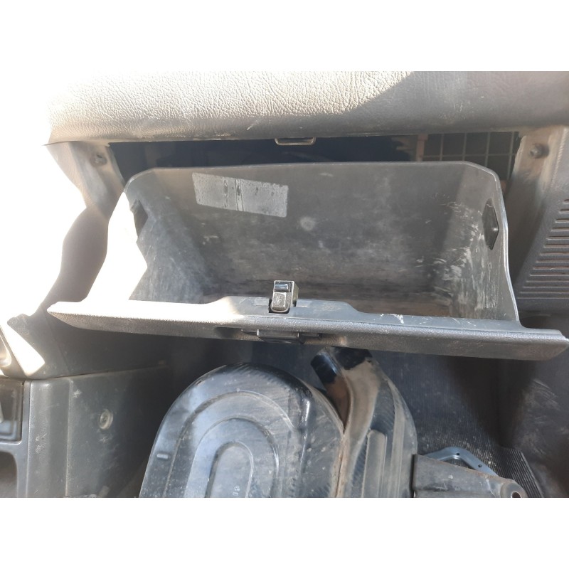 Recambio de guantera para mitsubishi montero classic (v2_w, v6_w, v7_w) 2.5 td (v24w) referencia OEM IAM   
