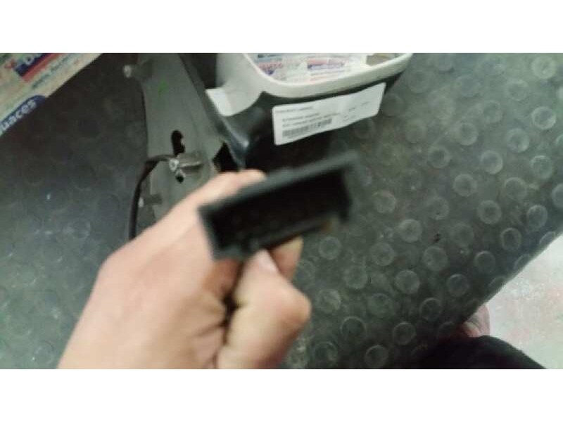 Recambio de retrovisor derecho para seat cordoba berlina (6k2) signo referencia OEM IAM   
