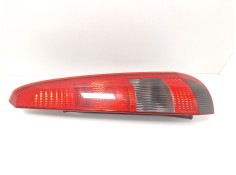 Recambio de piloto trasero derecho para ford fiesta (cbk) 1.6 16v cat referencia OEM IAM  31836 