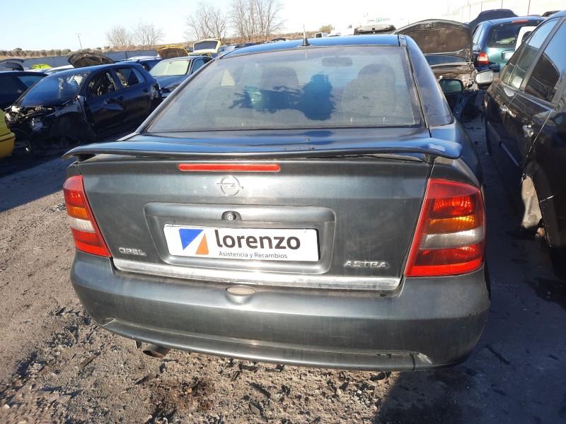 opel astra g coupé (t98) del año 2001