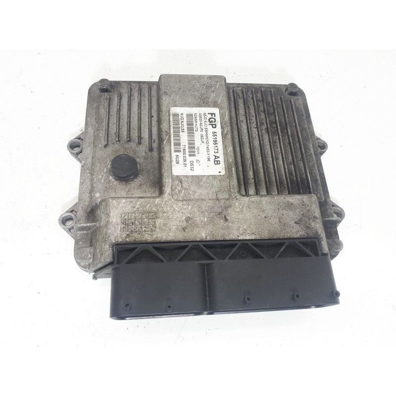 Recambio de centralita motor uce para suzuki swift berlina (mz) gl (3-ptas.) referencia OEM IAM 55195173AB 7160003901 