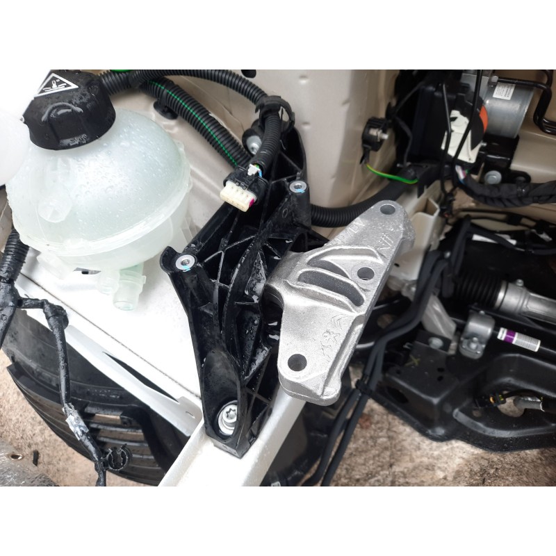 Recambio de soporte motor derecho para opel combo e tour / life (k9) 1.5 referencia OEM IAM   
