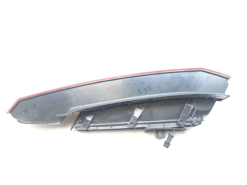 Recambio de piloto trasero derecho para ford fiesta (cbk) 1.6 16v cat referencia OEM IAM  31836 