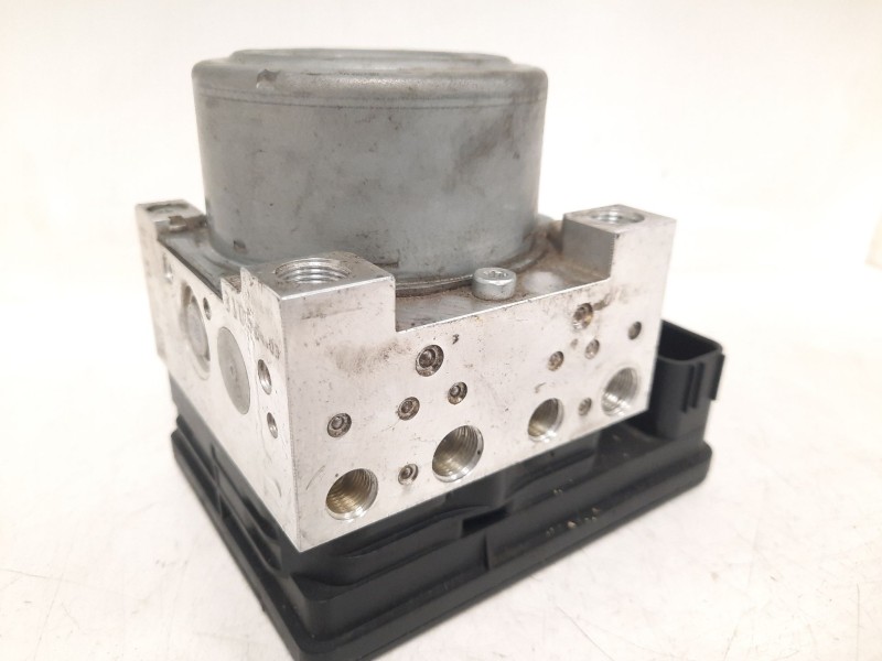 Recambio de abs para peugeot 2008 ii (ud_, us_, uy_, uj_, ur_, uc_) 1.5 bluehdi 130 referencia OEM IAM   