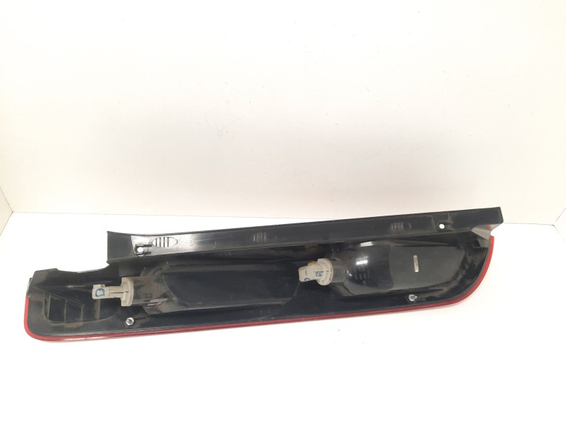 Recambio de piloto trasero derecho para ford focus berlina (cap) 2.0 tdci cat referencia OEM IAM  12176 