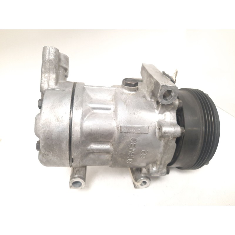 Recambio de compresor aire acondicionado para renault clio ii fase ii (b/cb0) 1.2 16v referencia OEM IAM  36428 1247B
