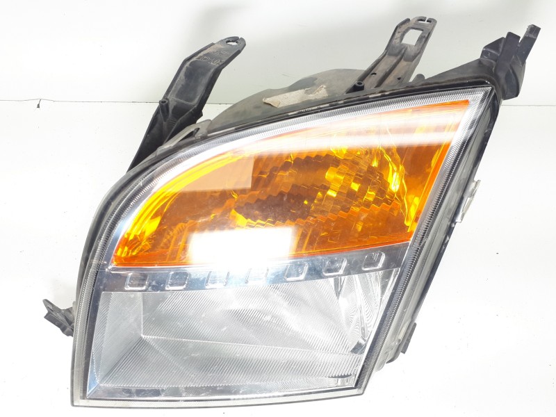 Recambio de faro derecho para ford fusion (cbk) ambiente referencia OEM IAM   