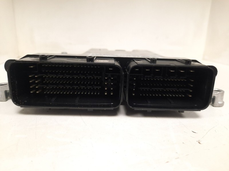 Recambio de centralita motor uce para opel combo e tour / life (k9) 1.5 referencia OEM IAM 0281039556  