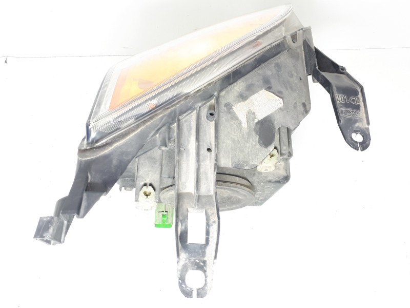 Recambio de faro derecho para ford fusion (cbk) ambiente referencia OEM IAM   