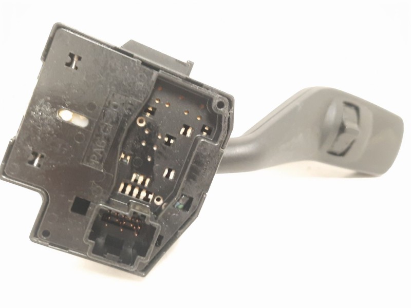 Recambio de mando intermitentes para ford focus berlina (cap) 1.6 tdci cat referencia OEM IAM  30852 