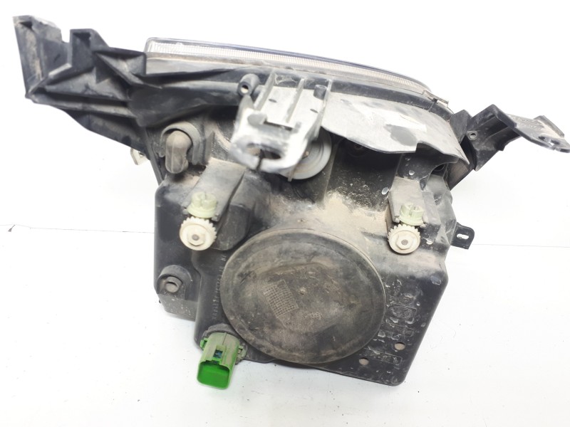 Recambio de faro derecho para ford fusion (cbk) ambiente referencia OEM IAM   