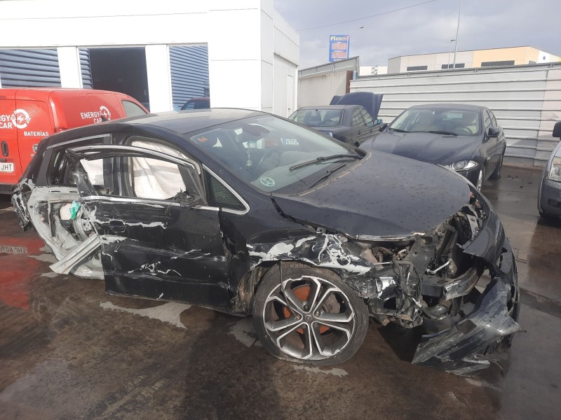 opel astra j (p10) del año 2013