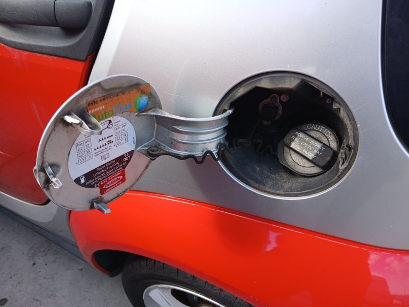 Recambio de tapa exterior combustible para smart forfour (454) 1.5 (454.032) referencia OEM IAM   