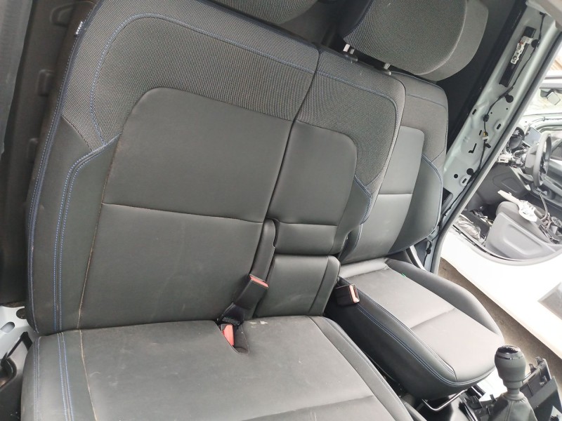 Recambio de juego asientos completo para nissan townstar furgoneta/monovolumen (xfk) 1.3 referencia OEM IAM   