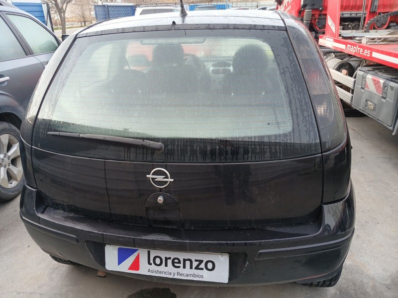 opel corsa c (x01) del año 2005