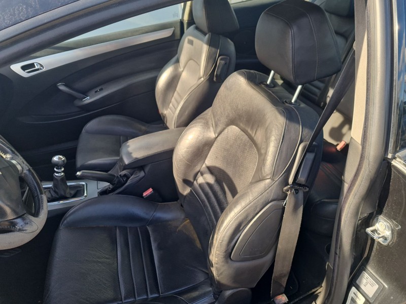 peugeot 407 coupé (6c_) del año 2006