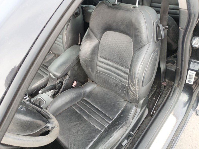 Recambio de juego asientos completo para peugeot 407 coupé (6c_) 2.2 16v referencia OEM IAM   