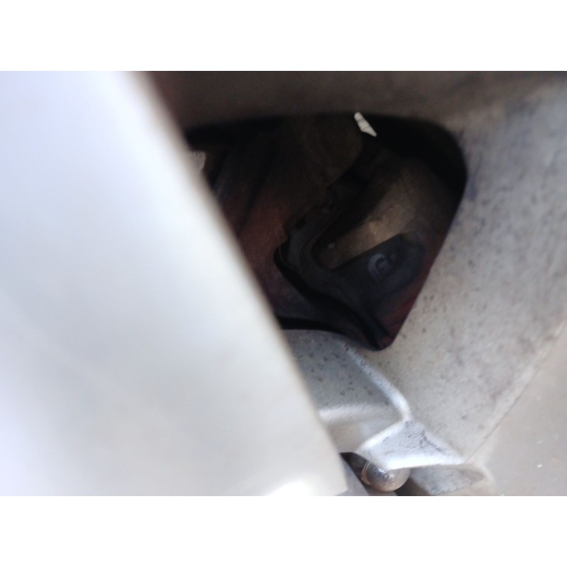 Recambio de pinza freno delantera izquierda para mitsubishi montero sport i (k7_, k9_) 2.5 td (k94w) referencia OEM IAM   