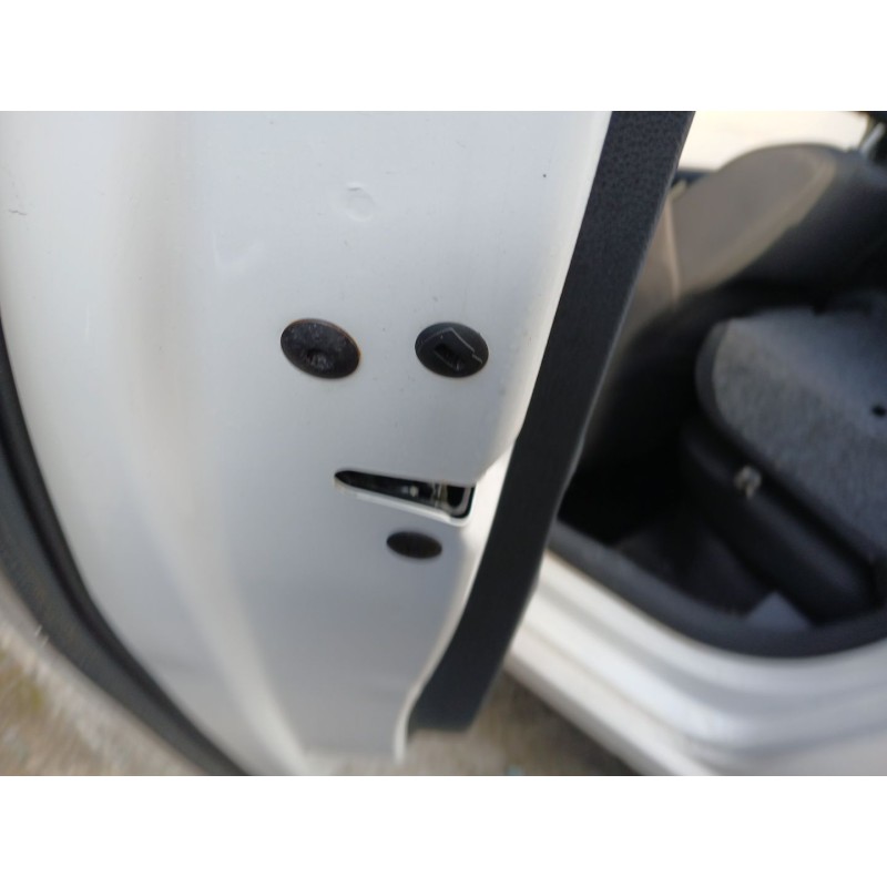 Recambio de cerradura puerta trasera izquierda para volkswagen polo v (6r1, 6c1) 1.6 tdi referencia OEM IAM   