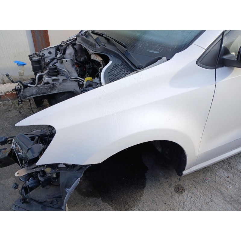 Recambio de aleta delantera izquierda para volkswagen polo v (6r1, 6c1) 1.6 tdi referencia OEM IAM   