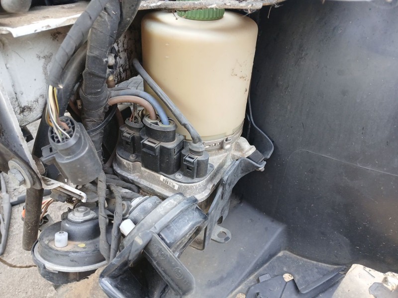 Recambio de bomba direccion para volkswagen polo v (6r1, 6c1) 1.6 tdi referencia OEM IAM   