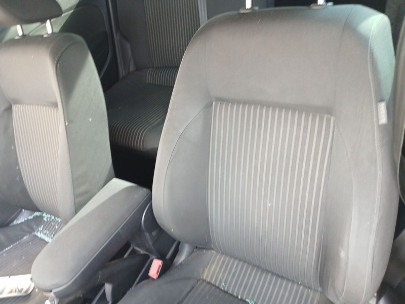 Recambio de juego asientos completo para volkswagen polo v (6r1, 6c1) 1.6 tdi referencia OEM IAM   