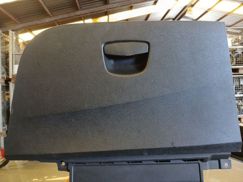 Recambio de guantera para seat ibiza iv (6j5, 6p1) 1.4 tdi referencia OEM IAM   