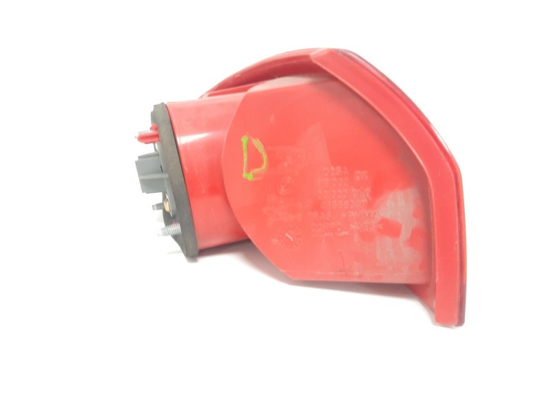 Recambio de piloto trasero derecho para alfa romeo 147 (190) 1.6 16v cat referencia OEM IAM  31901 