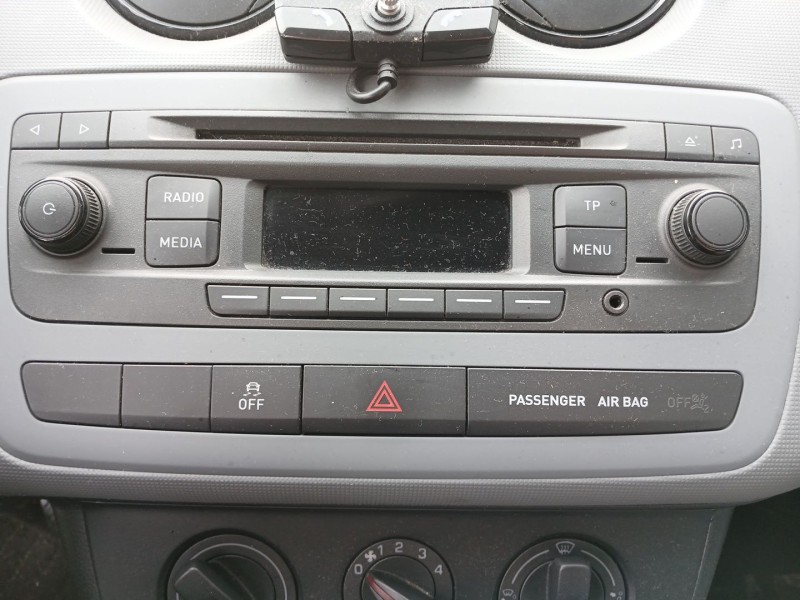 Recambio de sistema audio / radio cd para seat ibiza iv (6j5, 6p1) 1.6 tdi referencia OEM IAM   