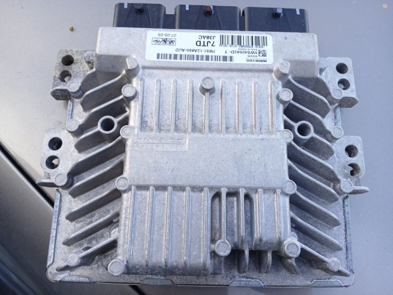 Recambio de centralita motor uce para ford c-max (dm2) 1.8 tdci referencia OEM IAM    Recambio de centralita motor uce para ford c-max (dm2) 1.8 tdci referencia OEM IAM