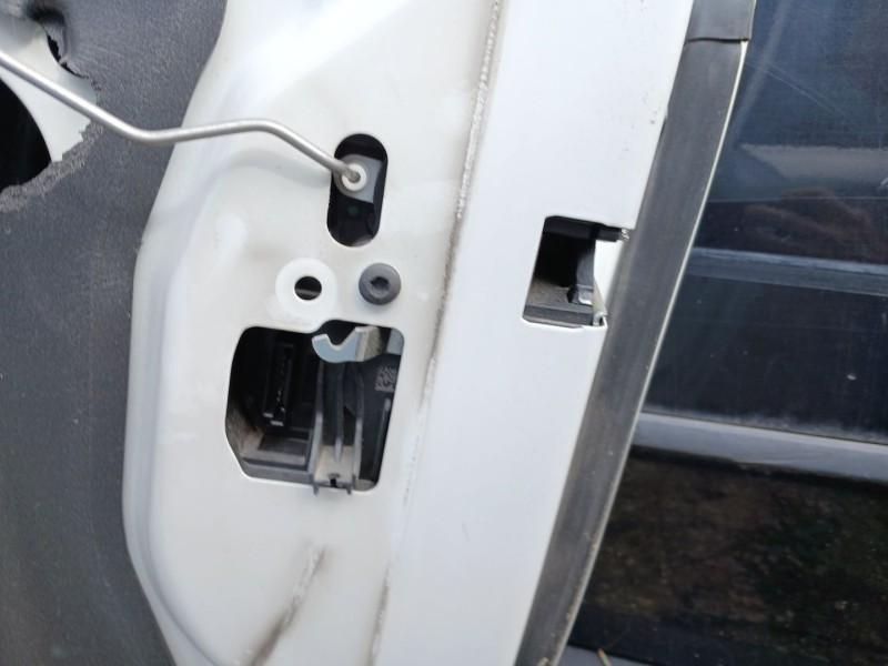 Recambio de cerradura puerta delantera derecha para bmw serie 1 coupe (e82) 120d referencia OEM IAM   